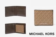 Take a closer look at the wallet (Image via Michael Kors)